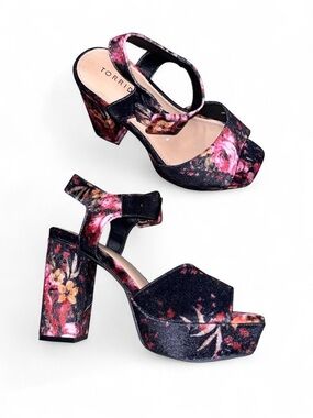 Torrid Black Floral Platform Sandals